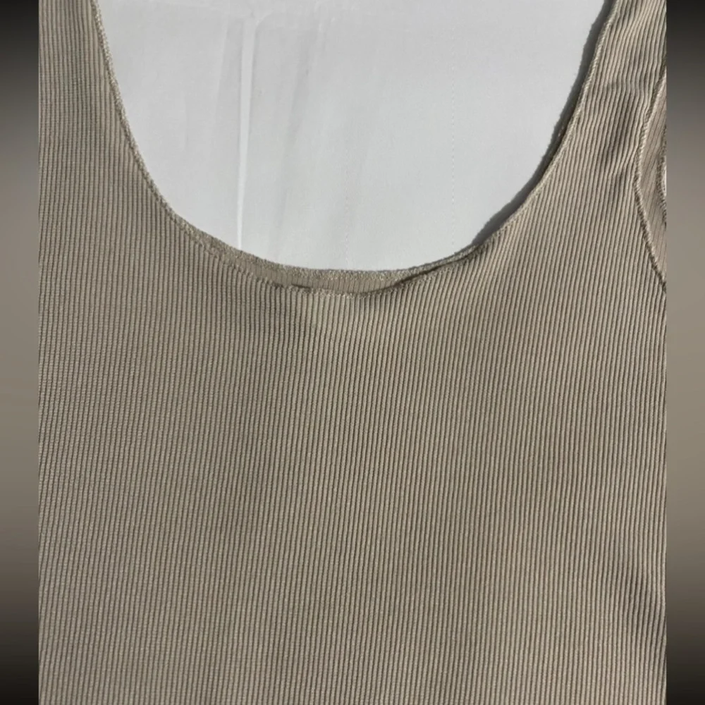 Zara Ribbed Basic Tank Top - Picture 5 of 6